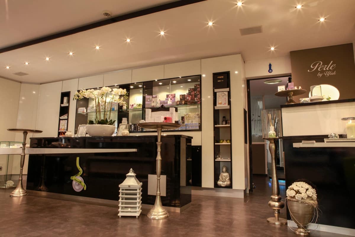 Empfangsbereich des Kosmetikstudios Perle by Ufuk in Andernach